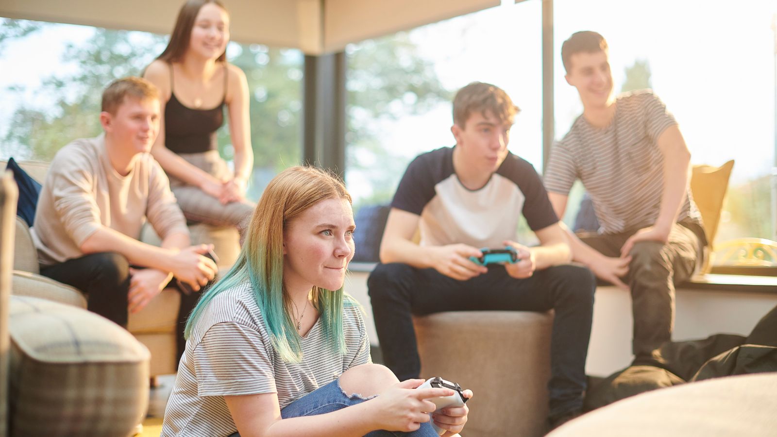 niche short-term rentals for gamers - listytravels.com