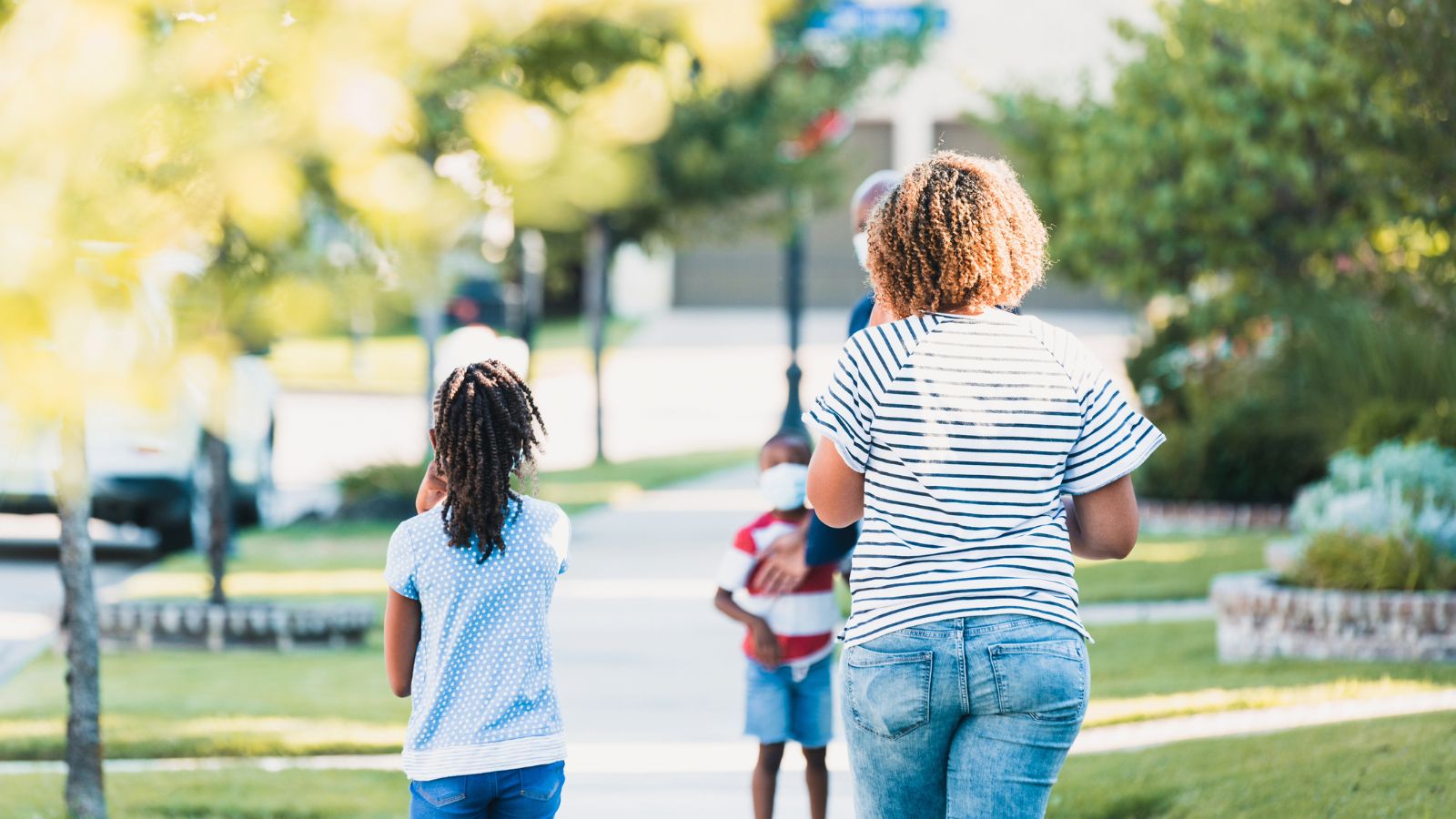 Concerns About Neighborhood Safety in Short-Term Rentals: 11 Key Strategies to Address