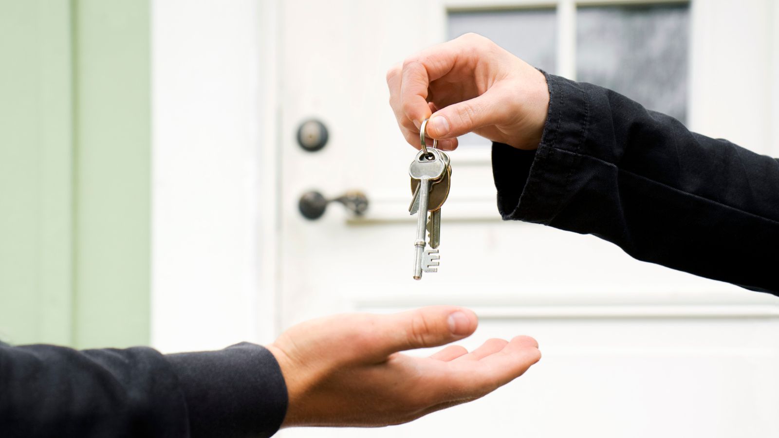 Issues with Key Exchange or Lockboxes in Short-Term Rentals: 6 Common Problems Explored