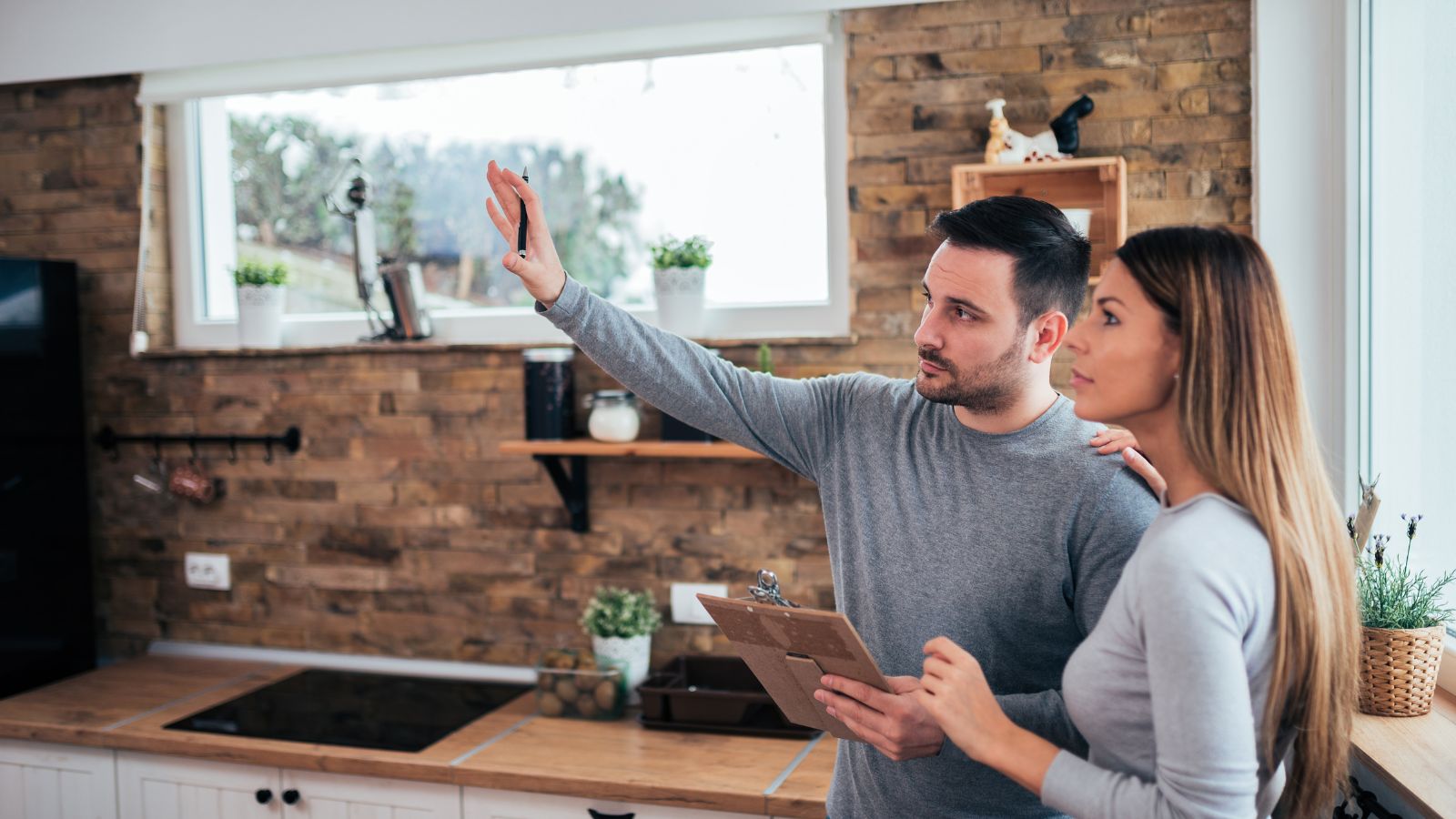Short-Term Rentals During Home Renovations: 11 Top Factors to Remember
