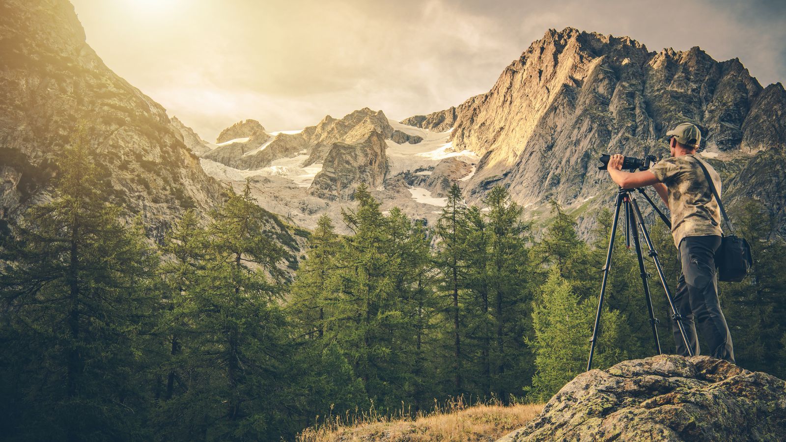 Short-term Rentals for Outdoor Enthusiasts: 11 Prime Locations for Adventurous Souls